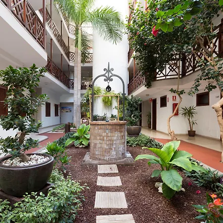 Aparthotel Globales Tamaimo Tropical Puerto de Santiago (Tenerife)